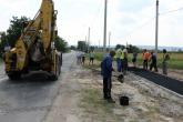 Lucrările de reparație a trotuarelor în satul Coșnița pe ultima sută de metri